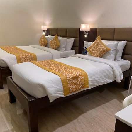 Le Shiv Executive Suite Theni Extérieur photo