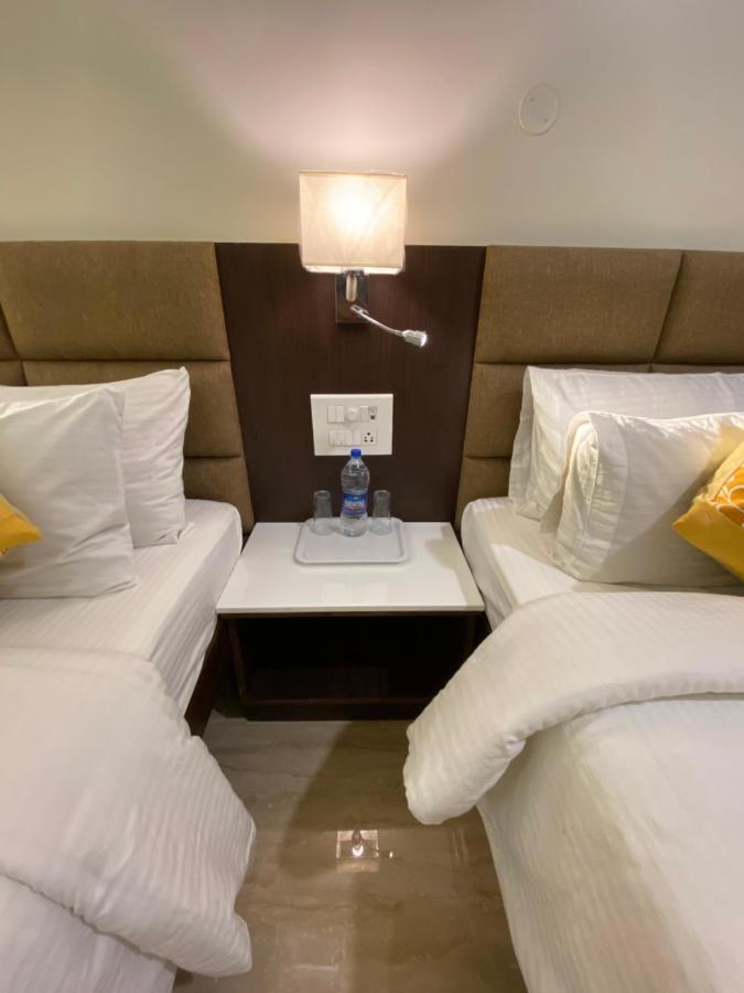 Le Shiv Executive Suite Theni Extérieur photo