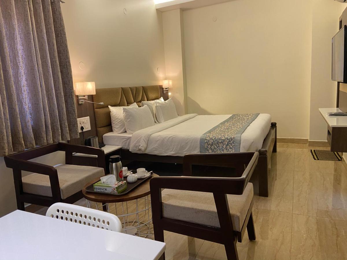 Le Shiv Executive Suite Theni Extérieur photo