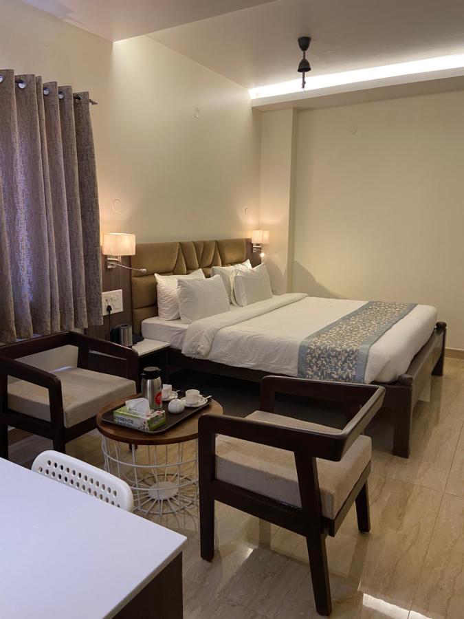 Le Shiv Executive Suite Theni Extérieur photo