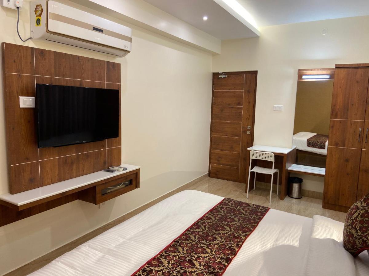 Le Shiv Executive Suite Theni Extérieur photo