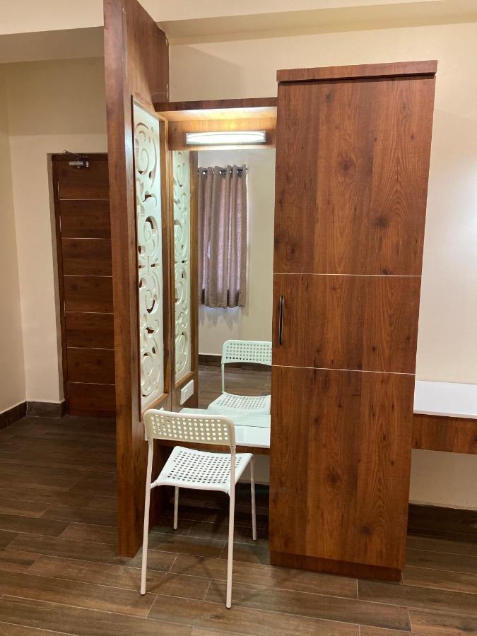 Le Shiv Executive Suite Theni Extérieur photo