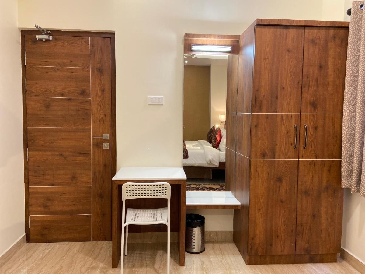 Le Shiv Executive Suite Theni Extérieur photo