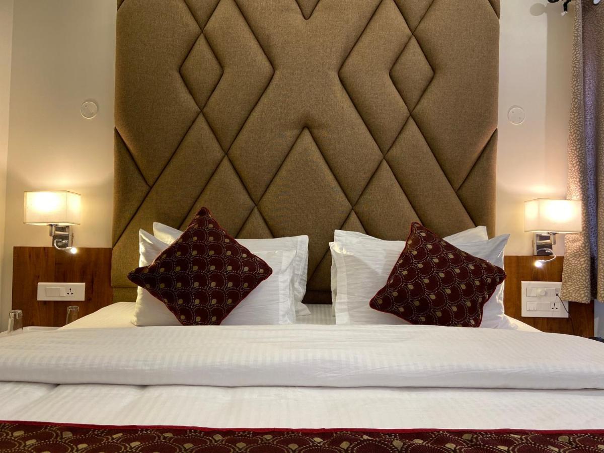 Le Shiv Executive Suite Theni Extérieur photo