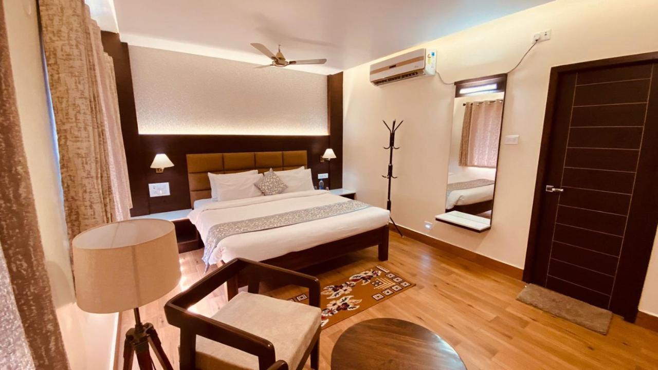 Le Shiv Executive Suite Theni Extérieur photo